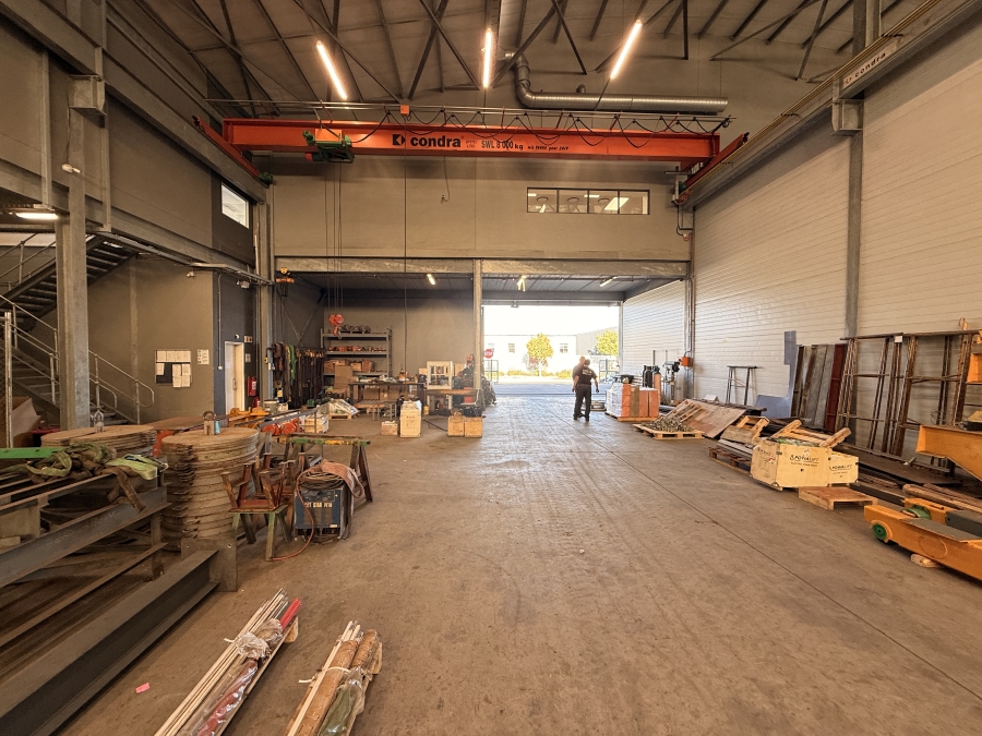 To Let Commercial Property for Rent in Rivergate Western Cape